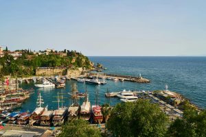 Historic hotels with celebrity guest lists