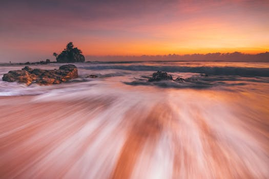 Sunset dinners on secluded sandy beaches